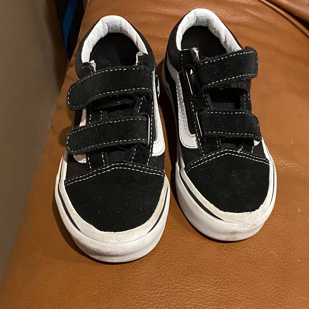 Vans Kids Old Skool V Black/White Kids Size 11 - Picture 3 of 9